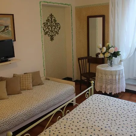 Monica 4* Монтероссо-аль-Маре